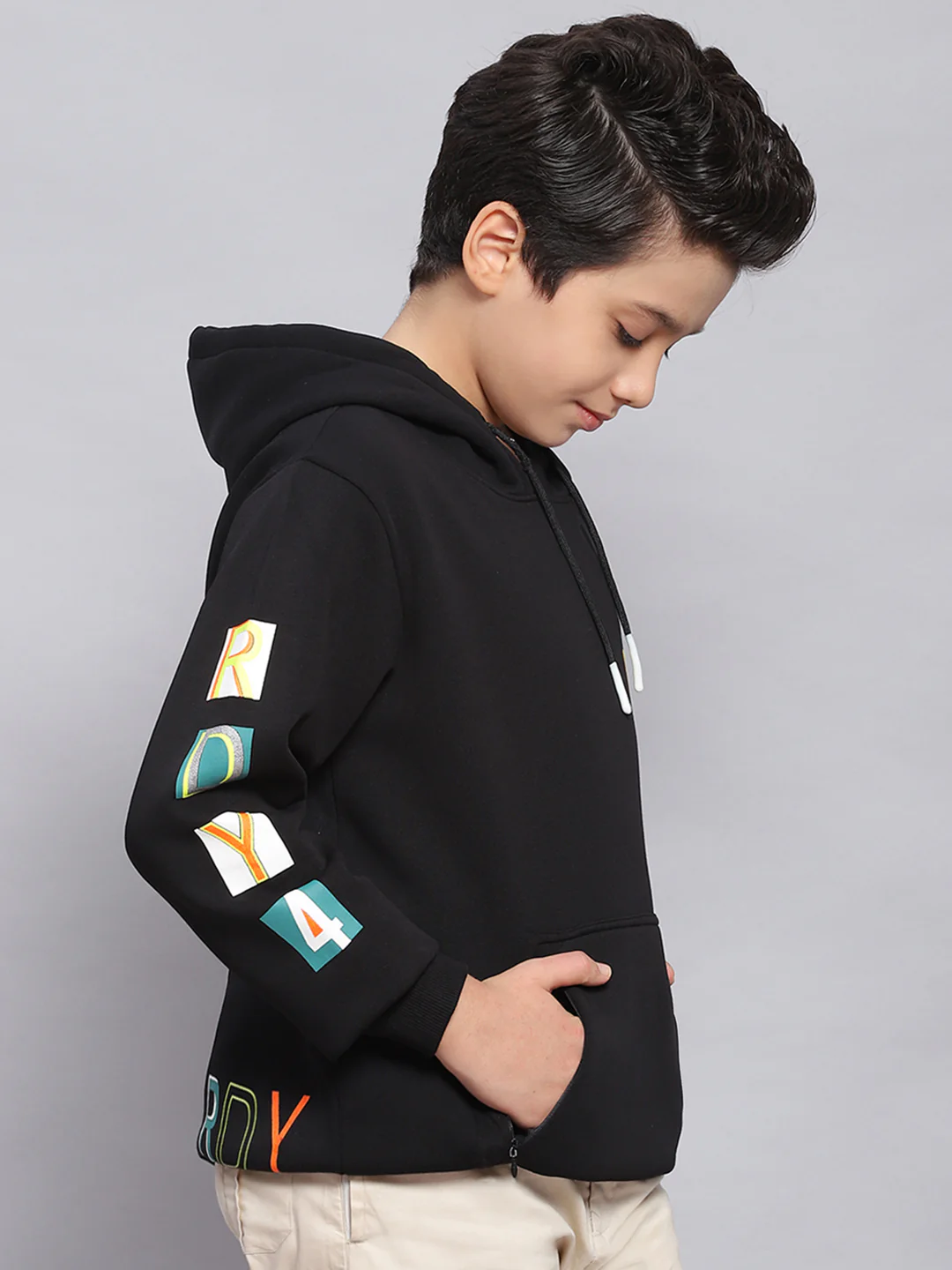 Boys Black Printed Hooded Full Sleeve Sweatshirt - Image 4