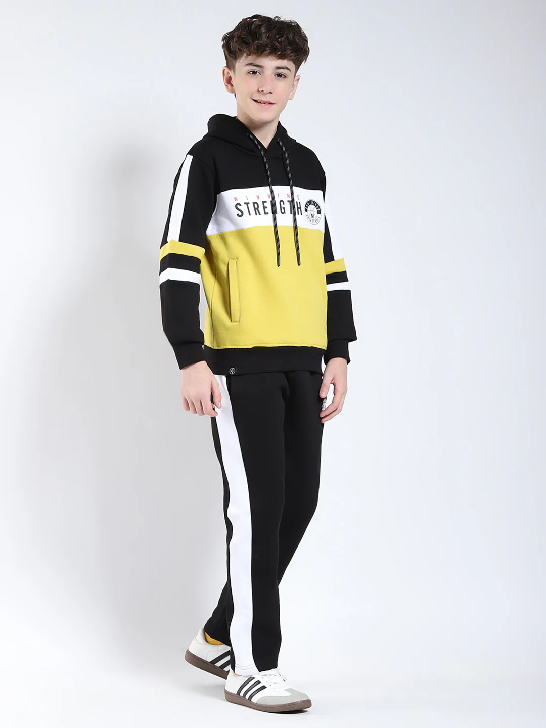 Boys Black Printed Hooded Full Sleeve Winter Tracksuit - Image 4