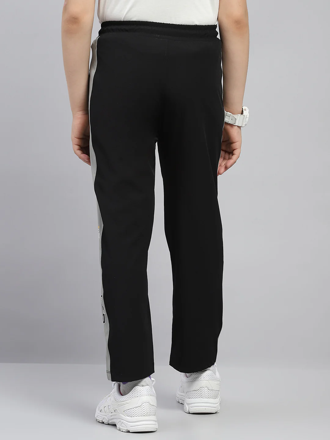 Boys Black Printed Regular Fit Lower - Image 5