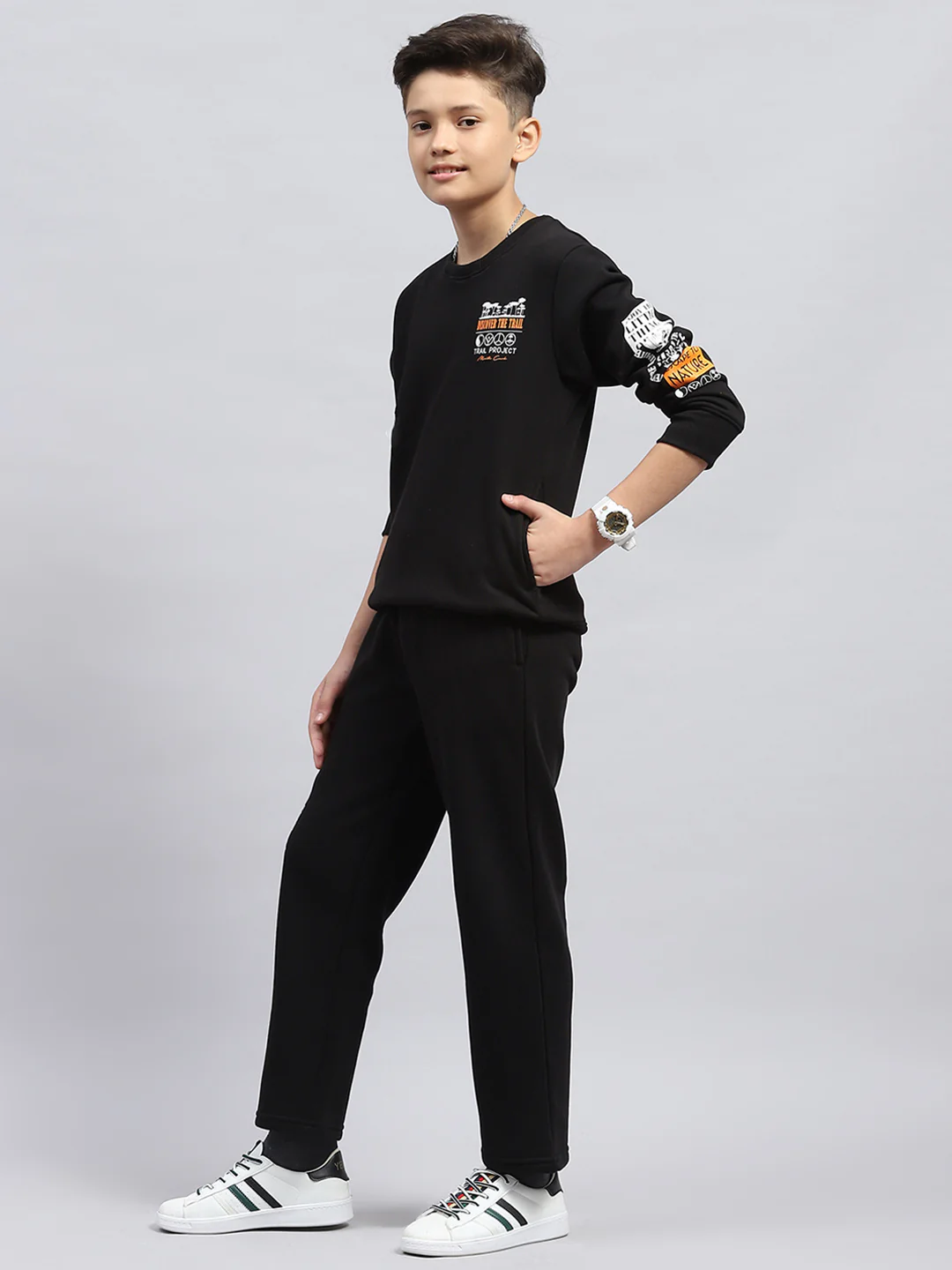 Boys Black Printed Round Neck Full Sleeve Tracksuit - Image 3