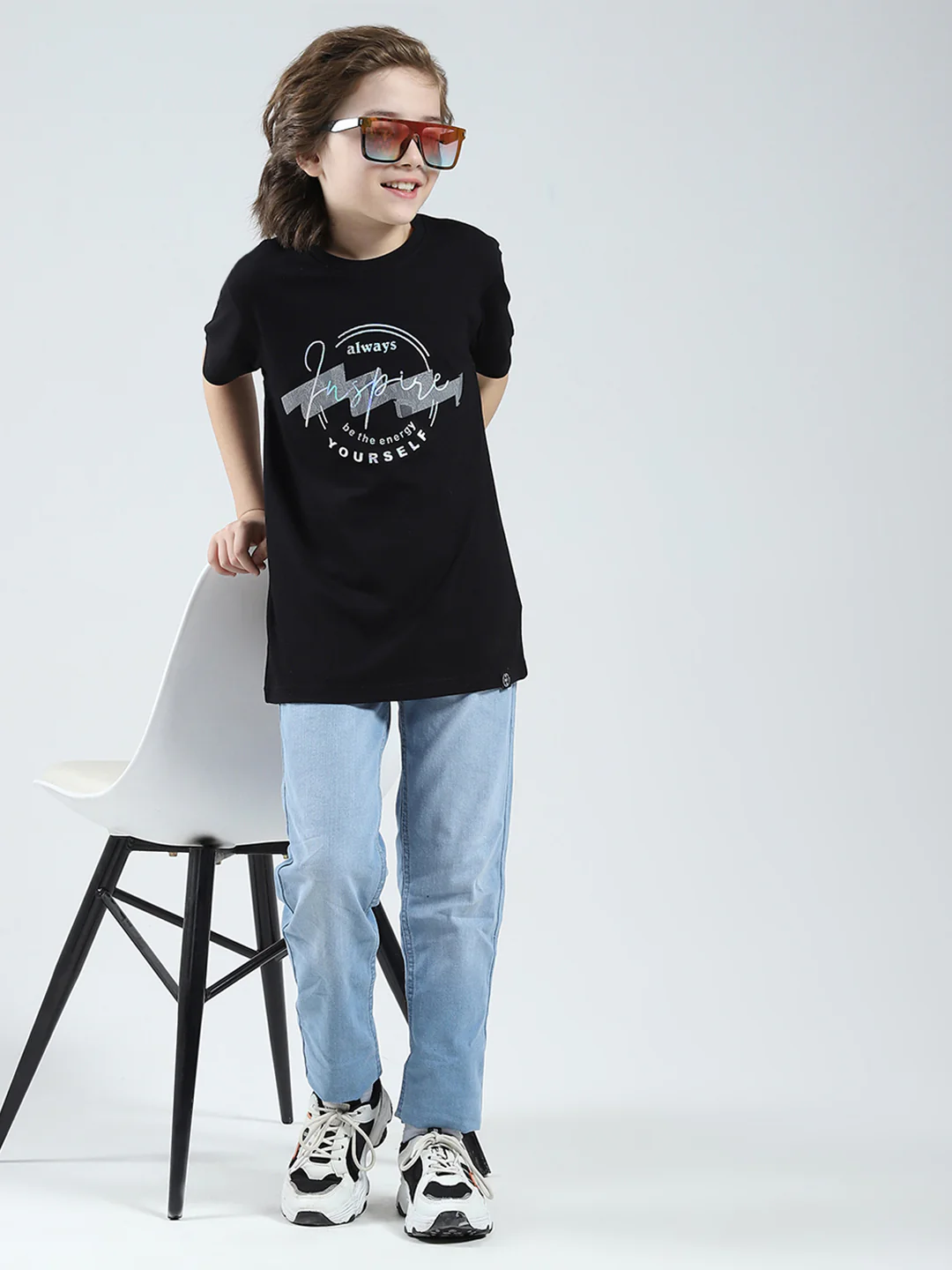 Boys Black Printed Round Neck Half Sleeve T-Shirt - Image 2