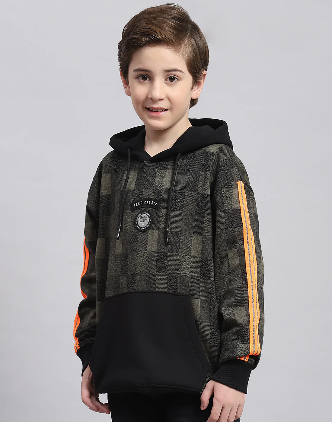 Boys Black Self Design Hooded Full Sleeve Sweatshirt - Image 3