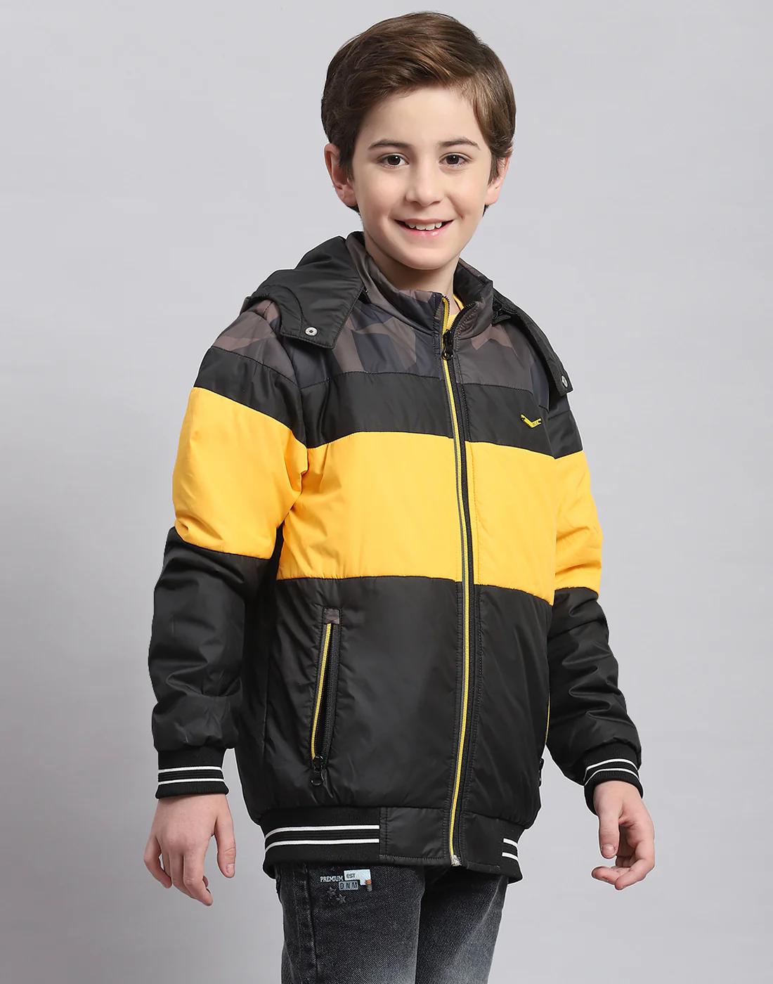 Boys Black Solid Hooded Full Sleeve Boys Jacket - Image 4