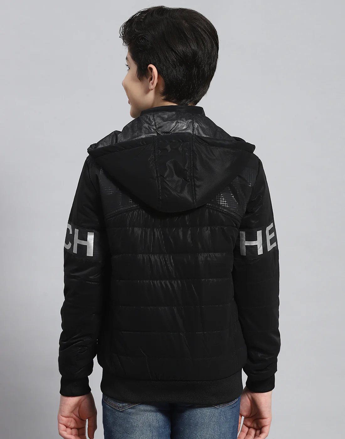 Boys Black Solid Hooded Full Sleeve Heating Jacket - Image 5