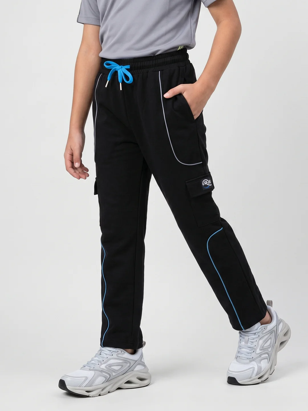Boys Black Solid Regular Fit Lower - Image 3