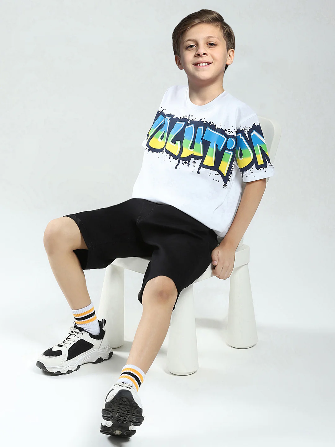 Boys Black Solid Regular Fit Shorts - Image 2