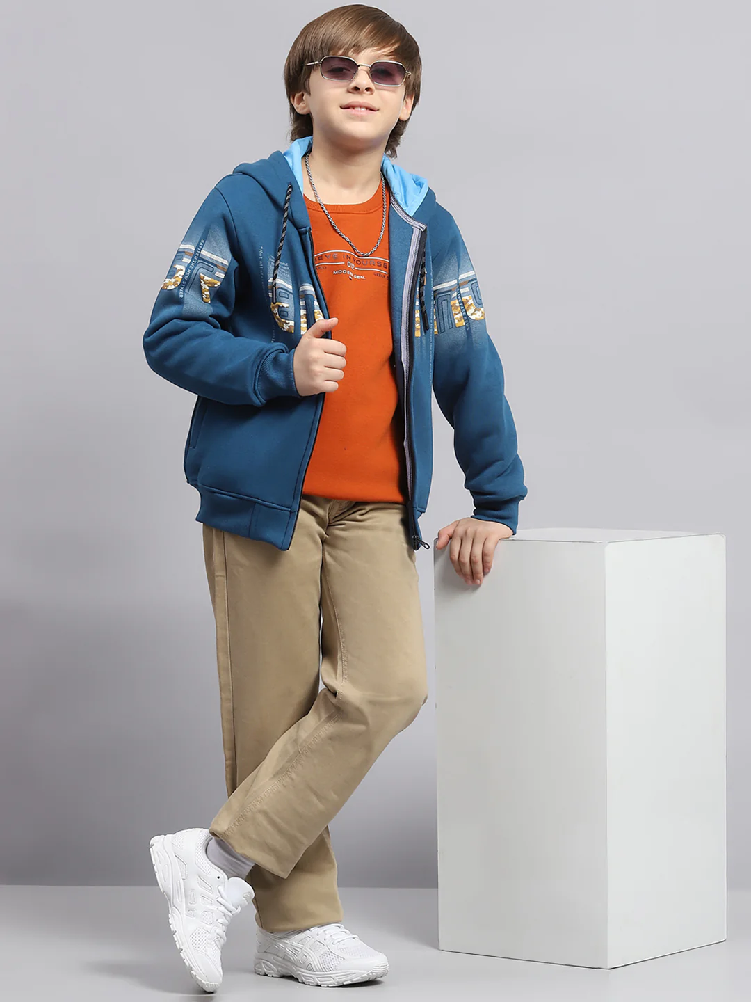 Boys Blue Printed Hooded Full Sleeve Sweatshirt - Image 2