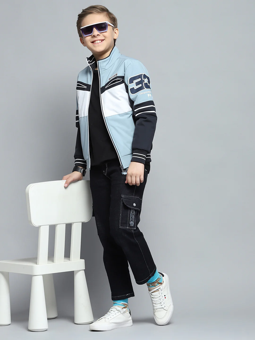 Boys Blue Printed Mock Neck Full Sleeve Jacket - Image 2