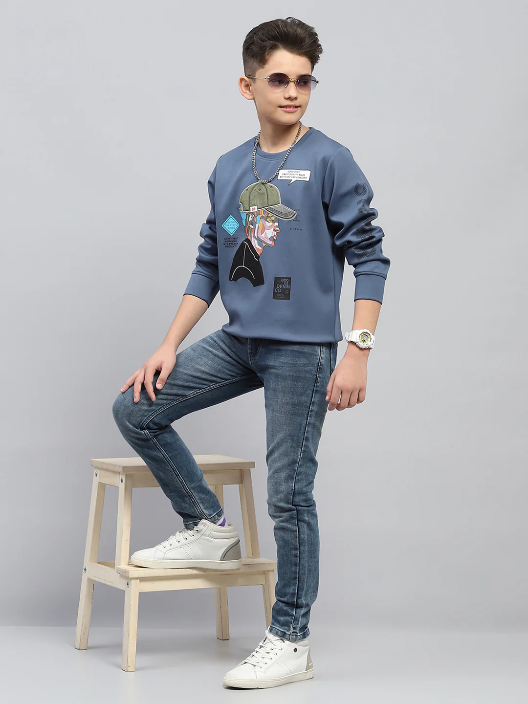 Boys Blue Printed Round Neck Full Sleeve Sweatshirt - Image 2
