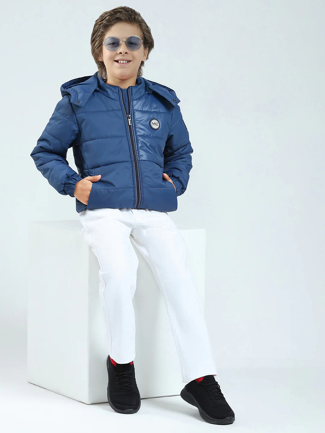 Boys Blue Solid Hooded Full Sleeve Jacket - Image 2