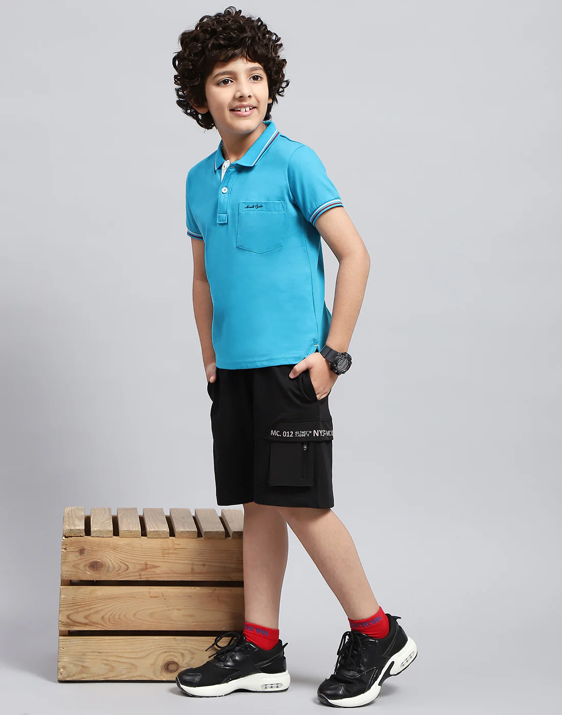 Boys Blue Solid Polo Collar Half Sleeve T-Shirt - Image 2