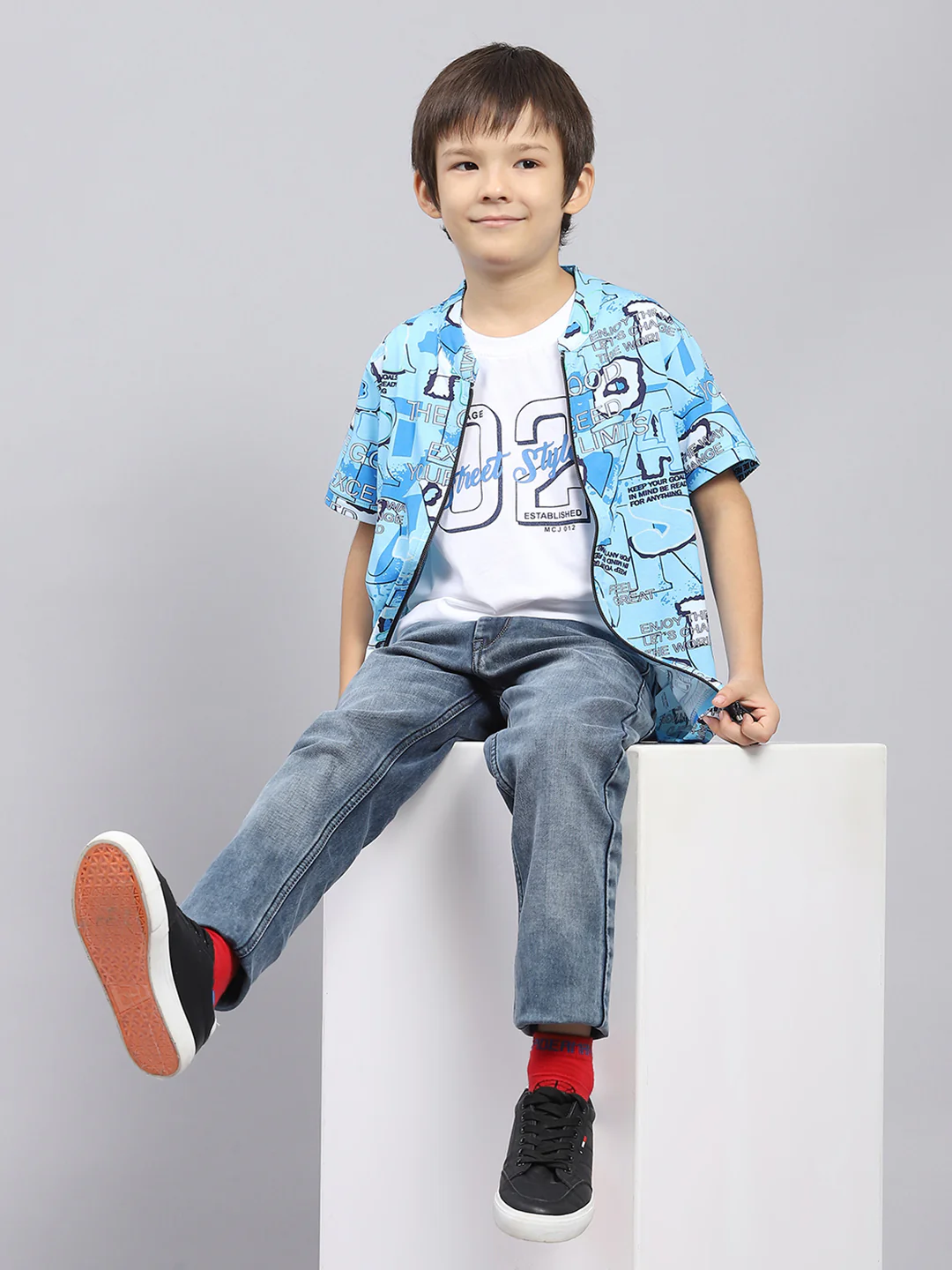 Boys Blue & White Printed Round Neck Half Sleeve Pack of T-Shirt & Shirt - Image 2