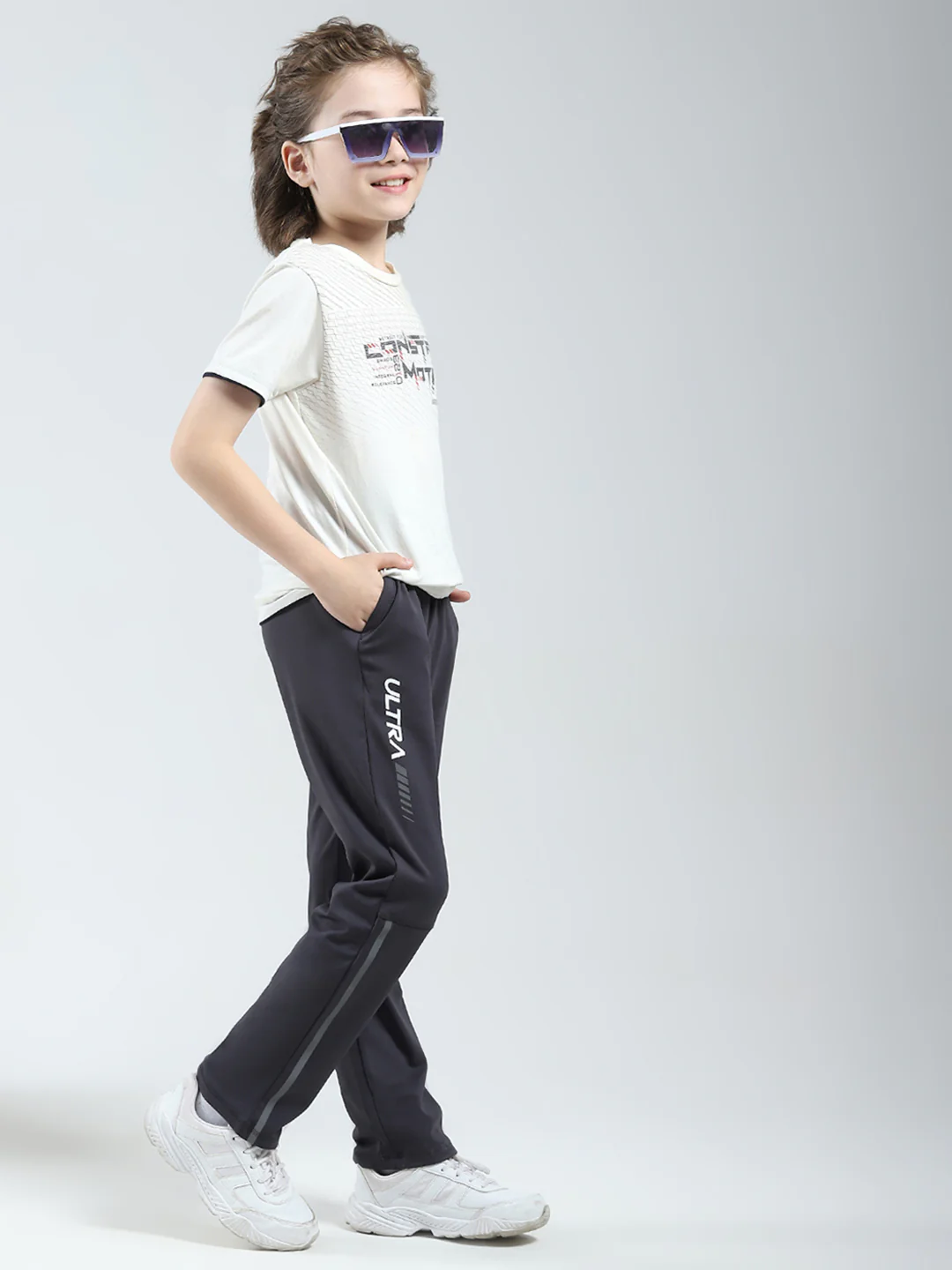 Boys Charcoal Printed Regular Fit Lower - Image 2