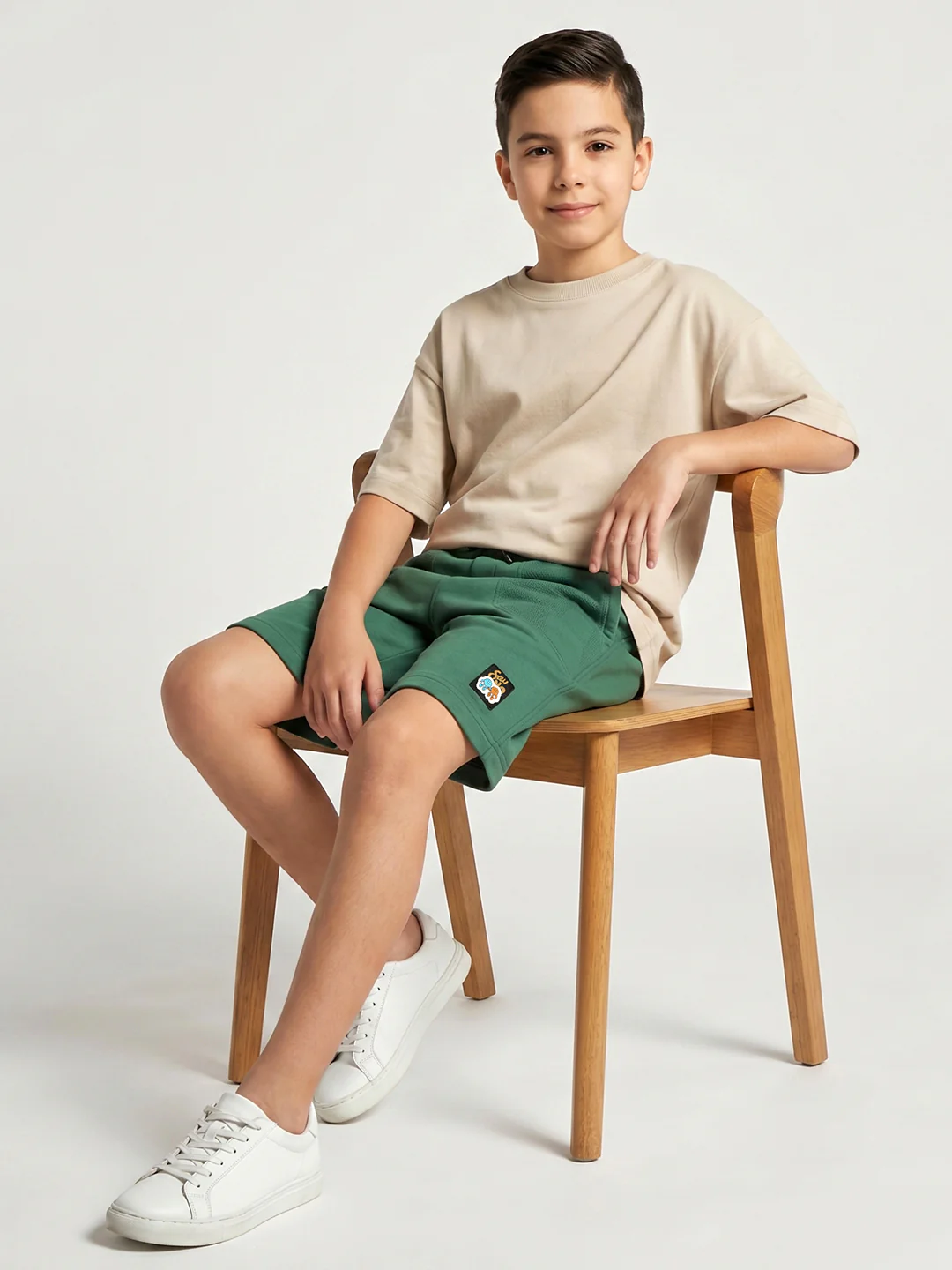 Boys Dark Green Solid Regular Fit Shorts - Image 5