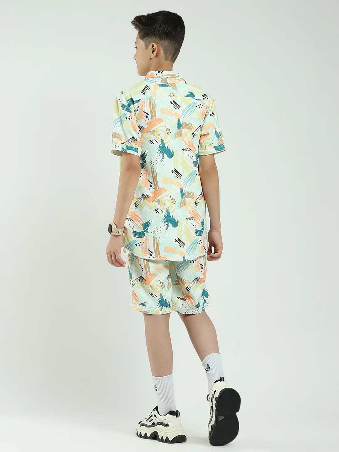 Boys Green Printed Collar Half Sleeve Cords Set - Image 5