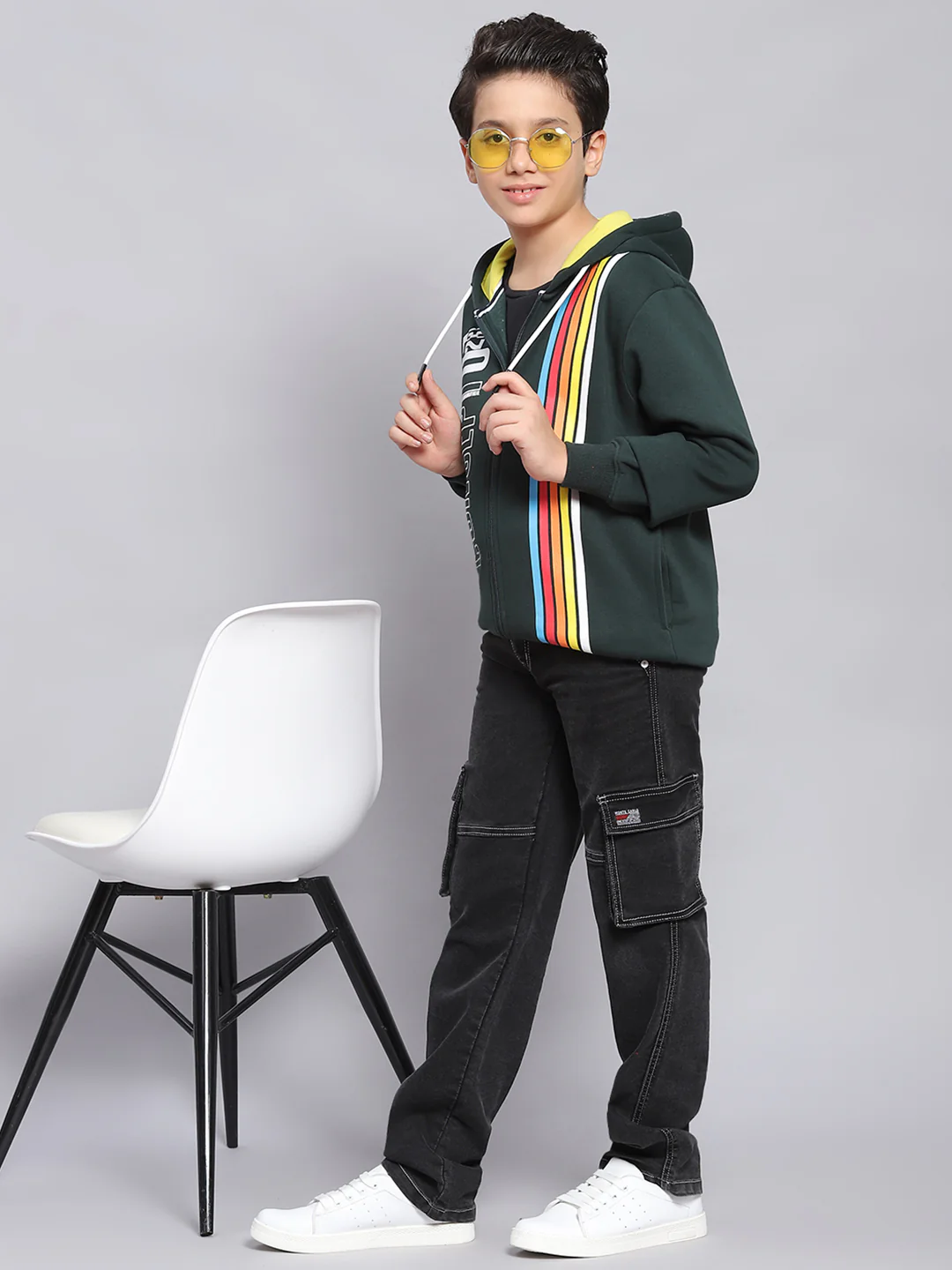 Boys Green Printed Hooded Full Sleeve Sweatshirt - Image 2