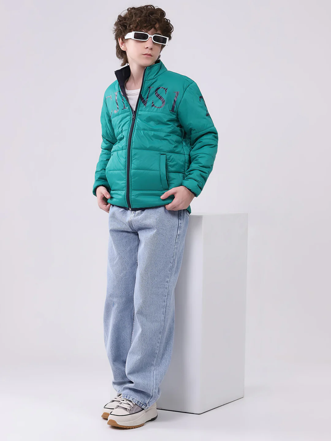 Boys Green Printed Mock Neck Full Sleeve Boys Reversible Jacket - Image 2