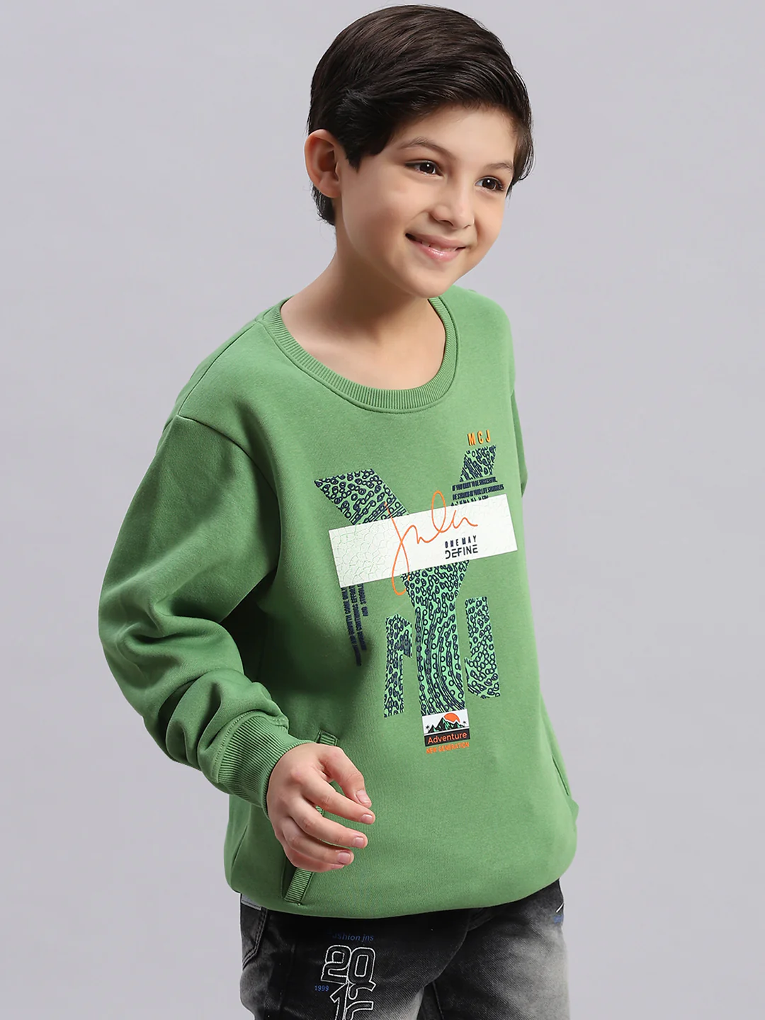 Boys Green Printed Round Neck Full Sleeve Sweatshirt - Image 4