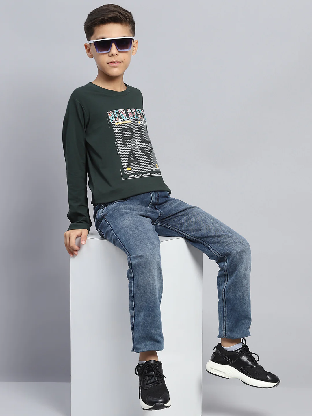 Boys Green Printed Round Neck Full Sleeve T-Shirt - Image 2