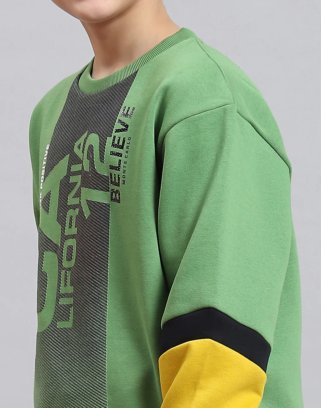 Boys Green Printed Round Neck Full Sleeve Tracksuit - Image 6
