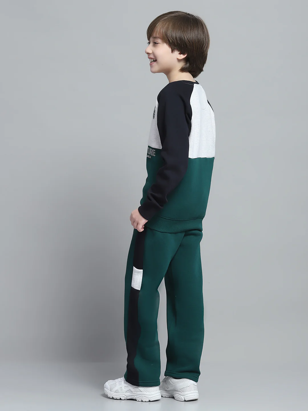 Boys Green Printed Round Neck Full Sleeve Tracksuit - Image 5