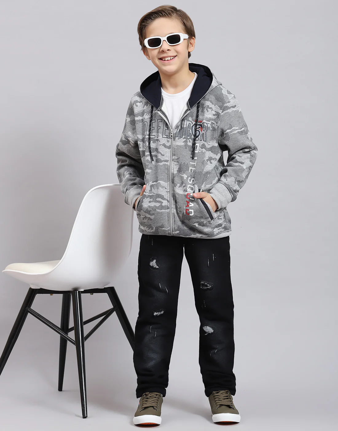 Boys Grey Melange Printed Hooded Full Sleeve Sweatshirt - Image 2