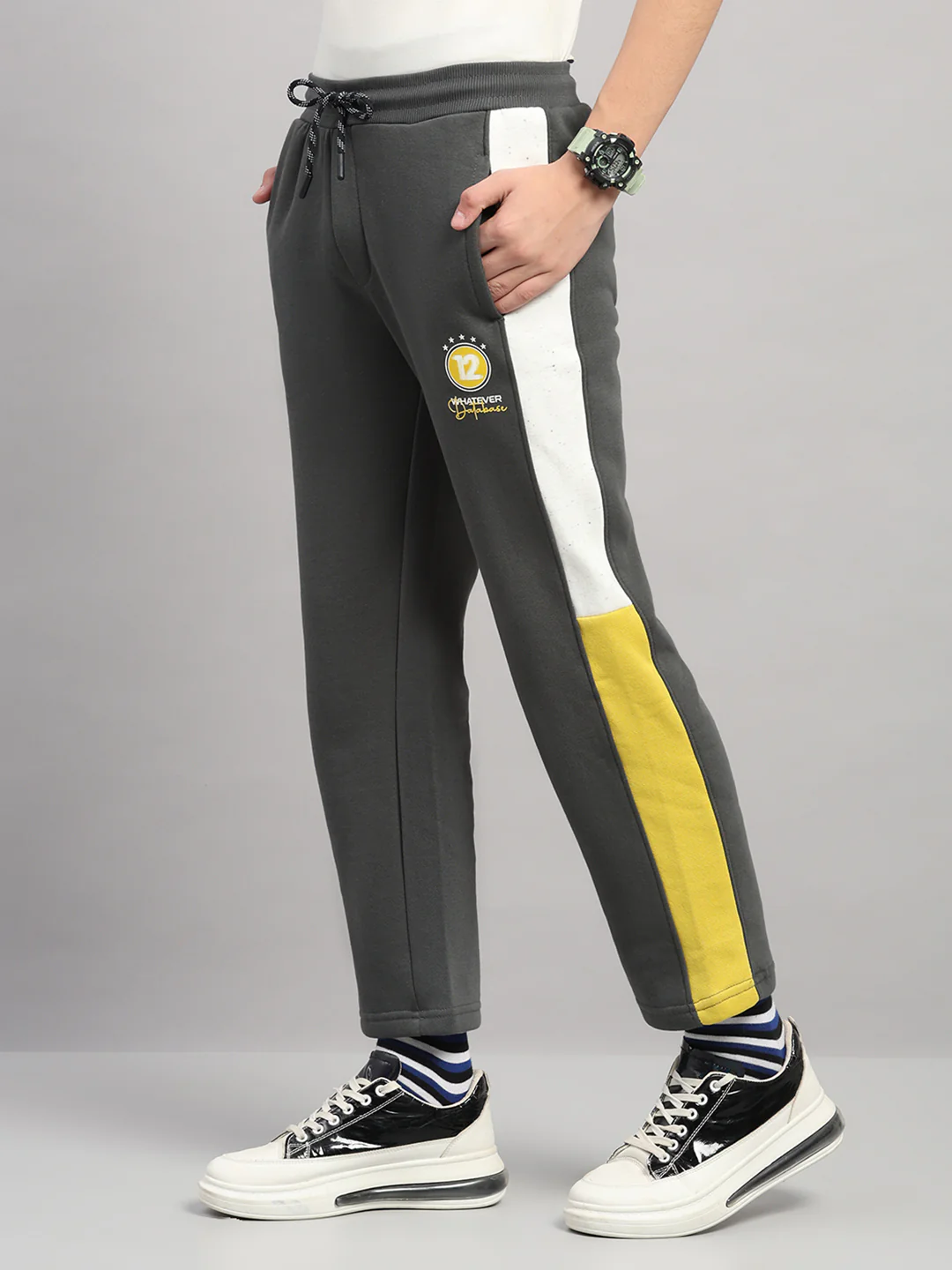 Boys Grey Printed Collar Full Sleeve Winter Tracksuit - Image 7