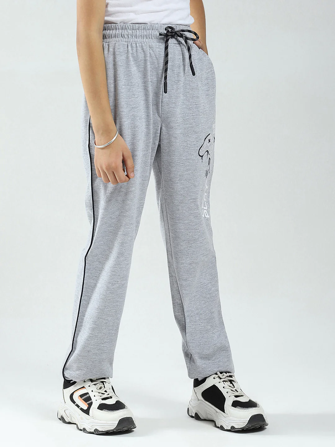 Boys Grey Printed Regular Fit Lower - Image 4