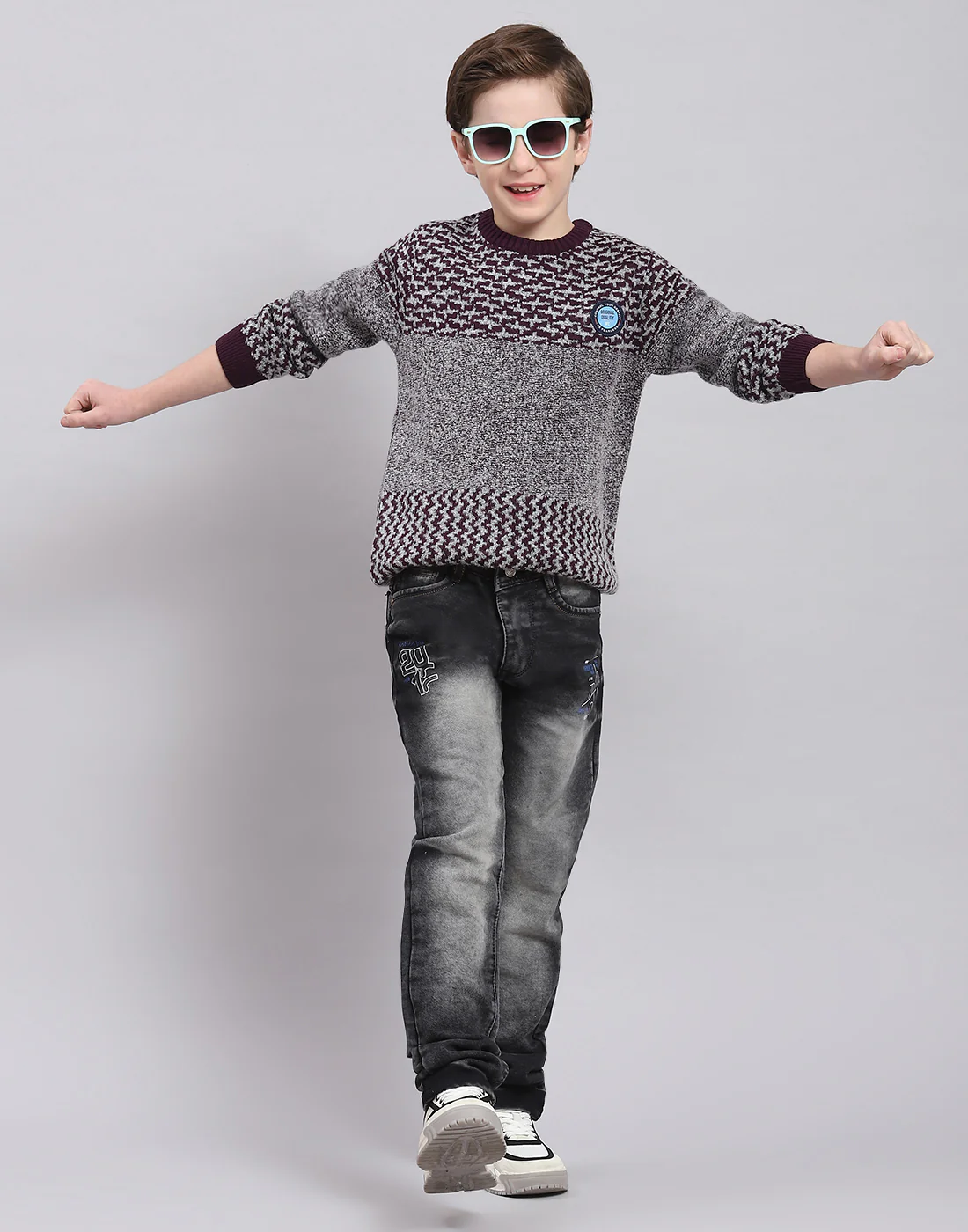 Boys Grey Self Design Round Neck Full Sleeve Sweater - Image 2