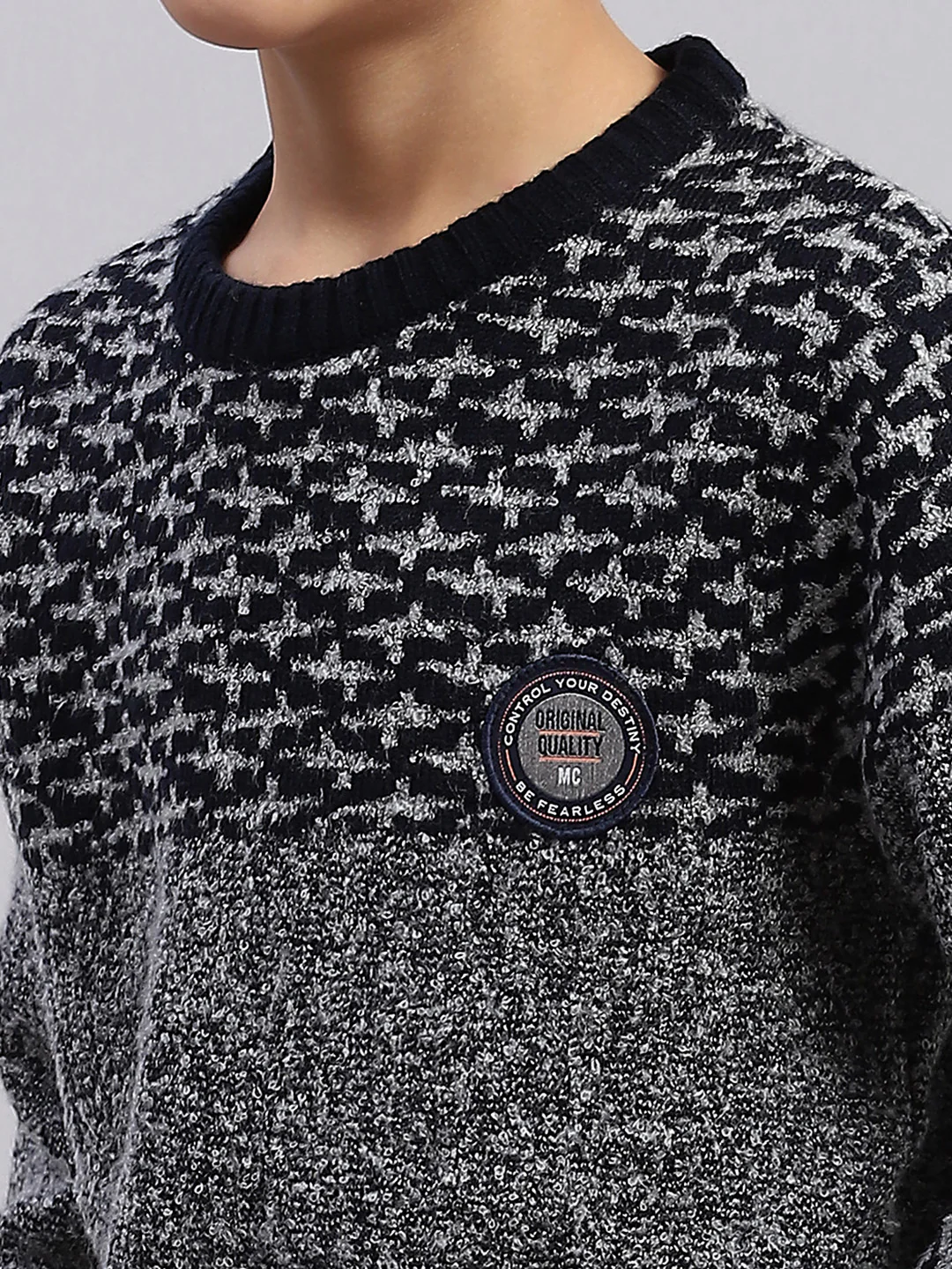 Boys Grey Self Design Round Neck Full Sleeve Sweater - Image 6