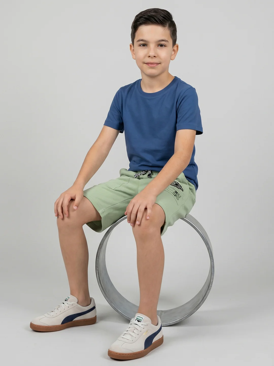 Boys Light Green Solid Regular Fit Shorts - Image 5