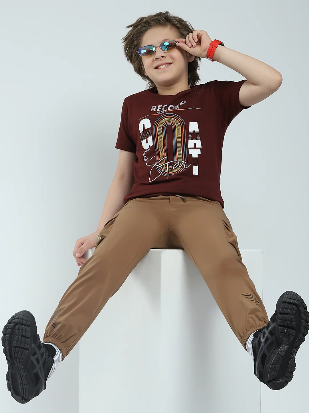 Boys Maroon Printed Round Neck Half Sleeve T-Shirt - Image 2