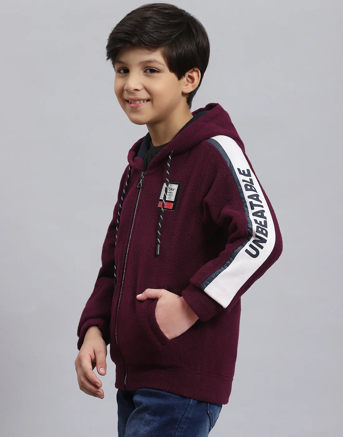 Boys Maroon Solid Hooded Full Sleeve Sweatshirt - Image 3