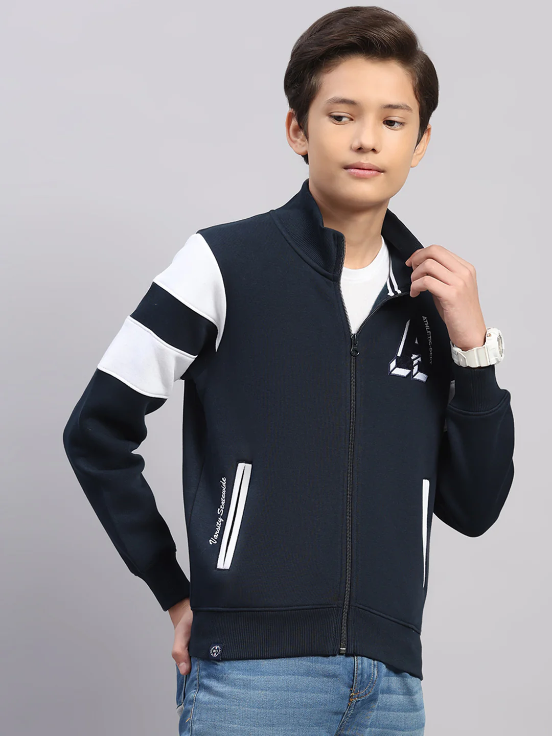 Boys Navy Blue Embroidered Round Neck Full Sleeve Sweatshirt - Image 4