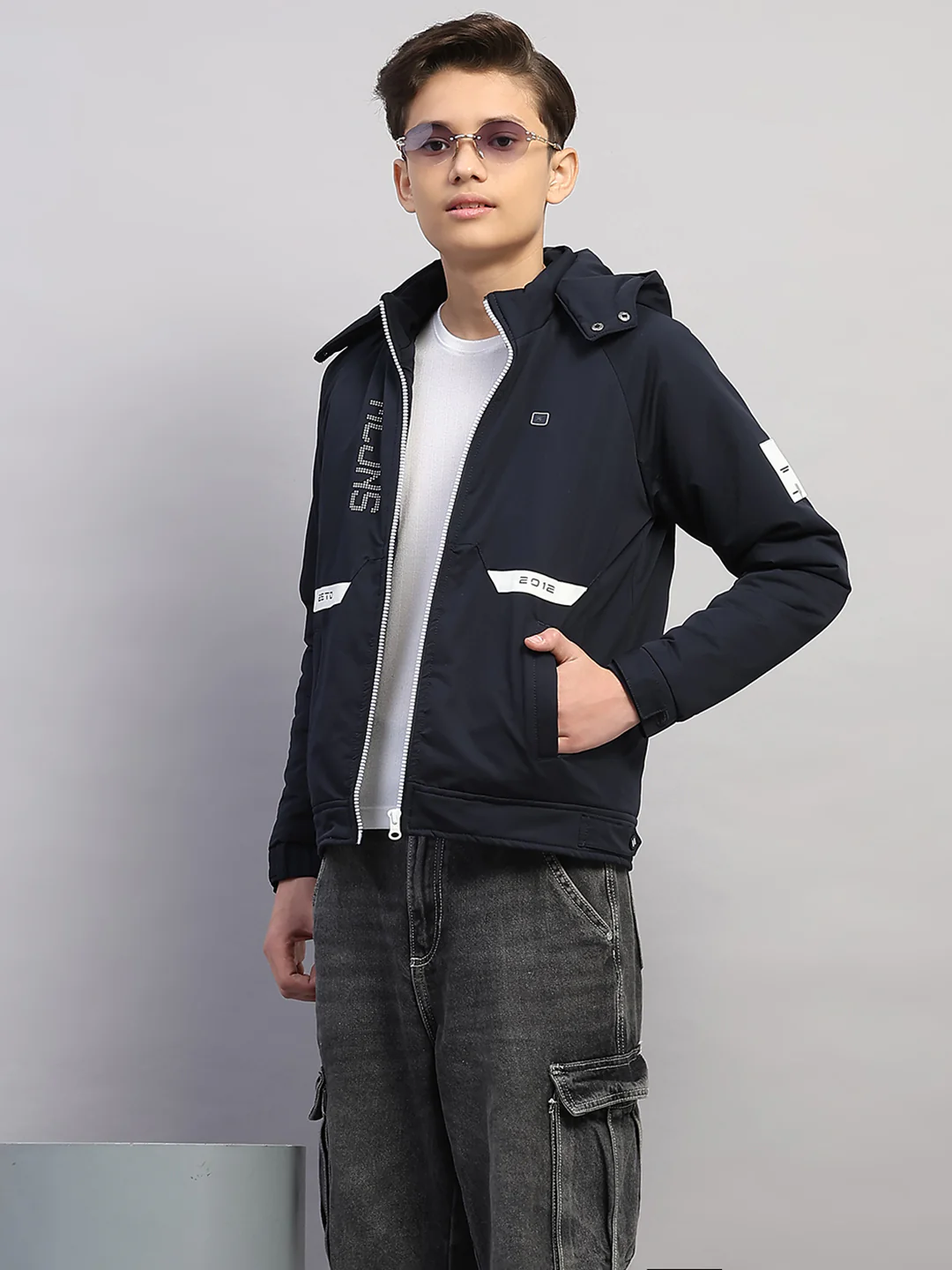 Boys Navy Blue Printed Hooded Full Sleeve Jacket - Image 6