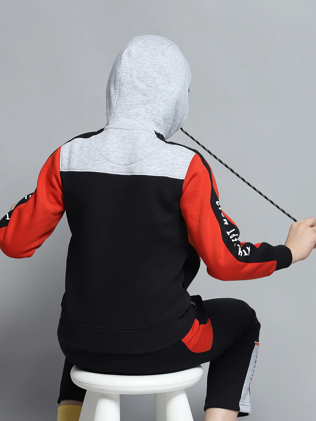 Boys Navy Blue Printed Hooded Full Sleeve Tracksuit - Image 6