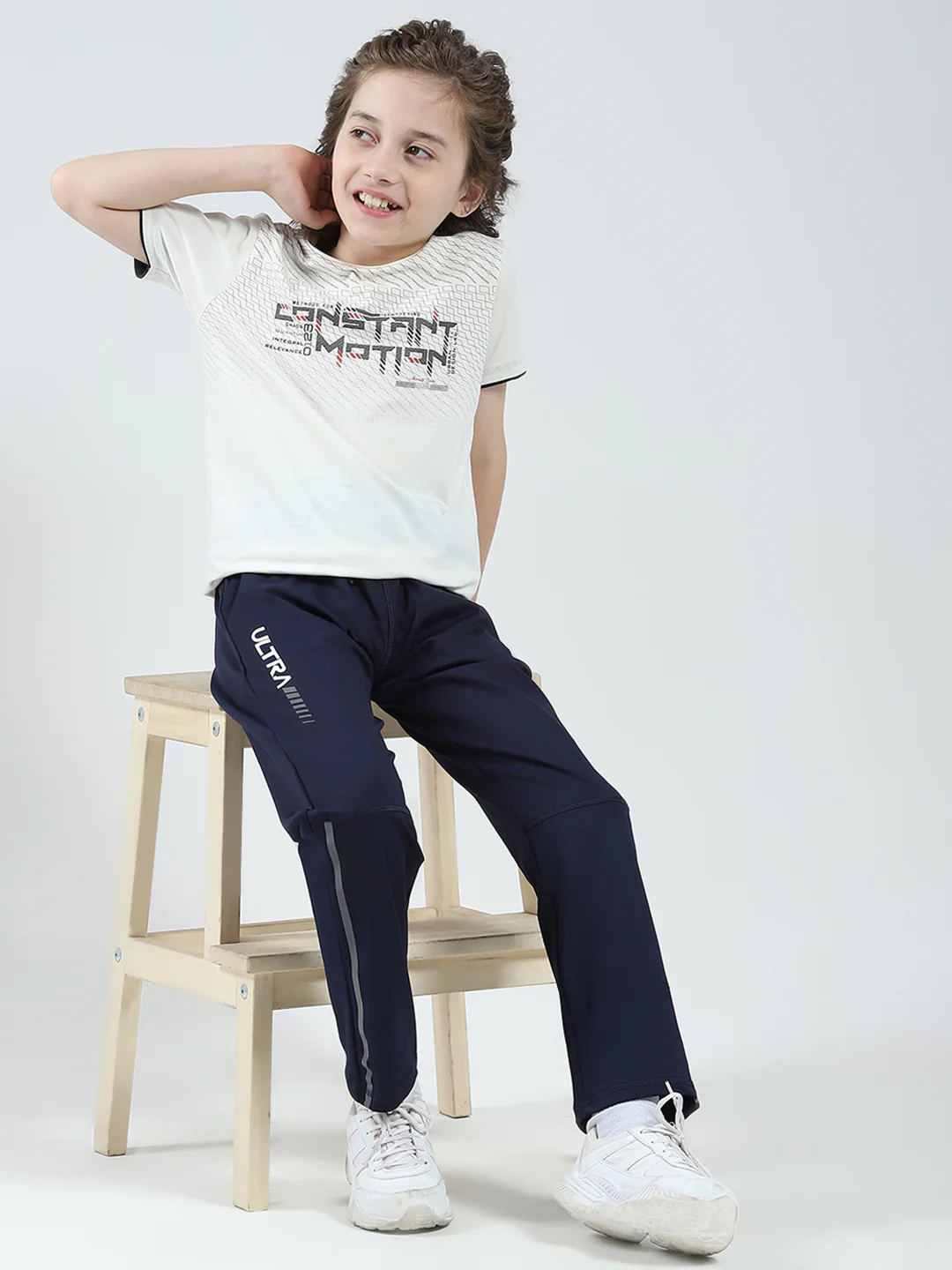 Boys Navy Blue Printed Regular Fit Lower - Image 2
