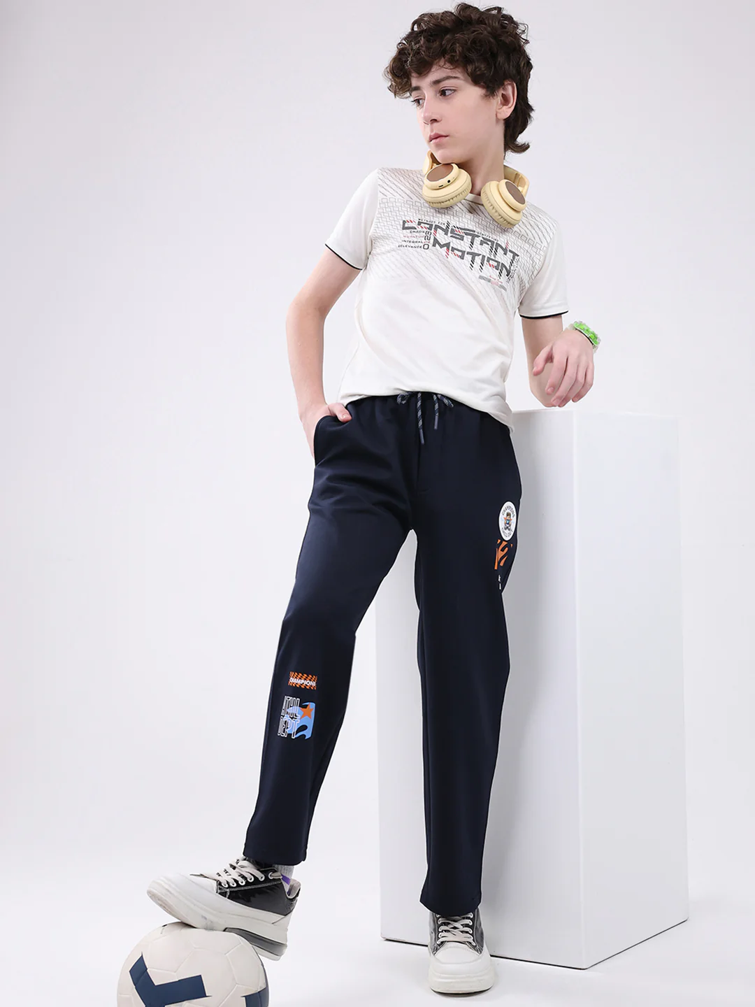 Boys Navy Blue Printed Regular Fit Lower - Image 2