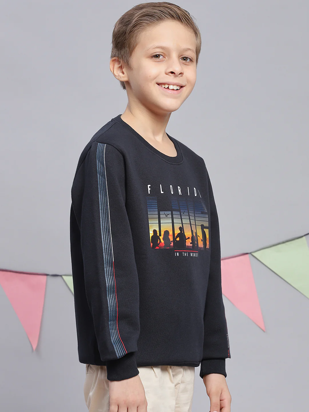 Boys Navy Blue Printed Round Neck Full Sleeve Sweatshirt - Image 4