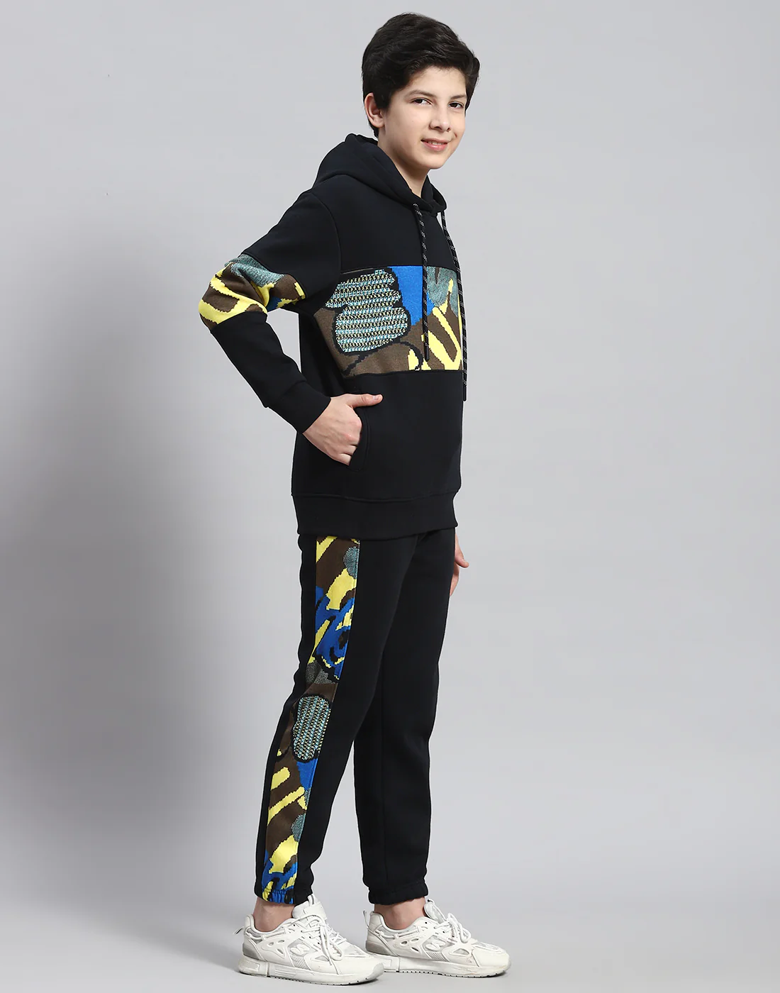 Boys Navy Blue Printed Round Neck Full Sleeve Tracksuit - Image 4