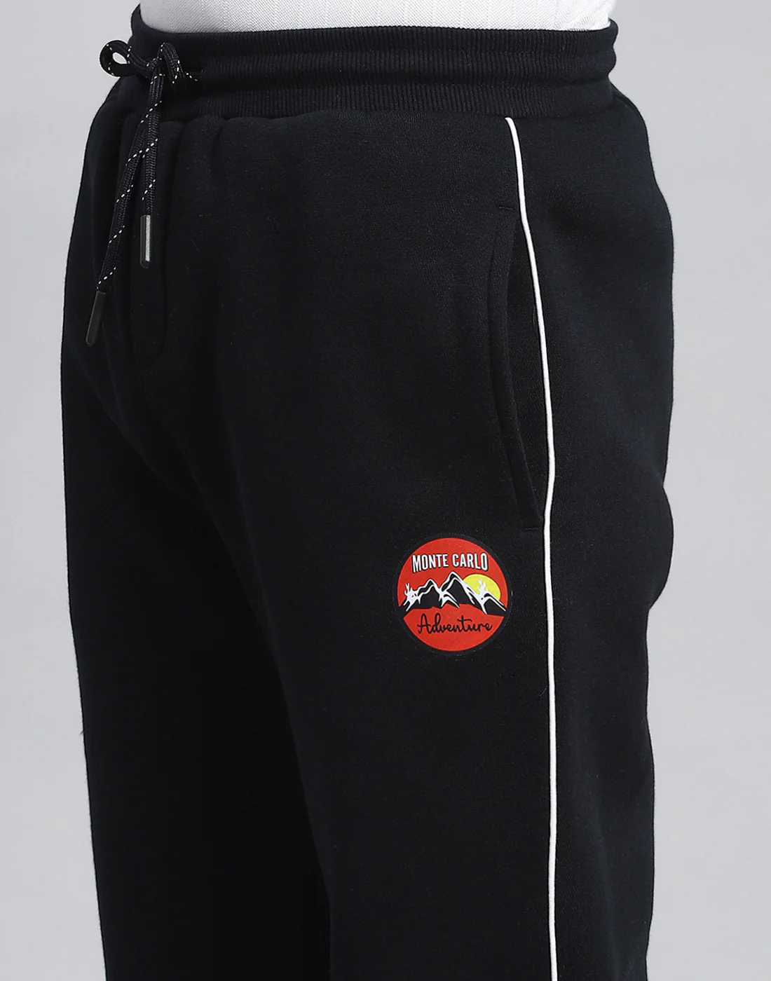 Boys Navy Blue Printed Round Neck Full Sleeve Tracksuit - Image 8