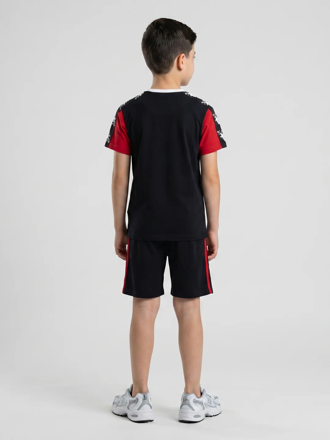 Boys Navy Blue Printed Round Neck Half Sleeve Bermuda Set - Image 4