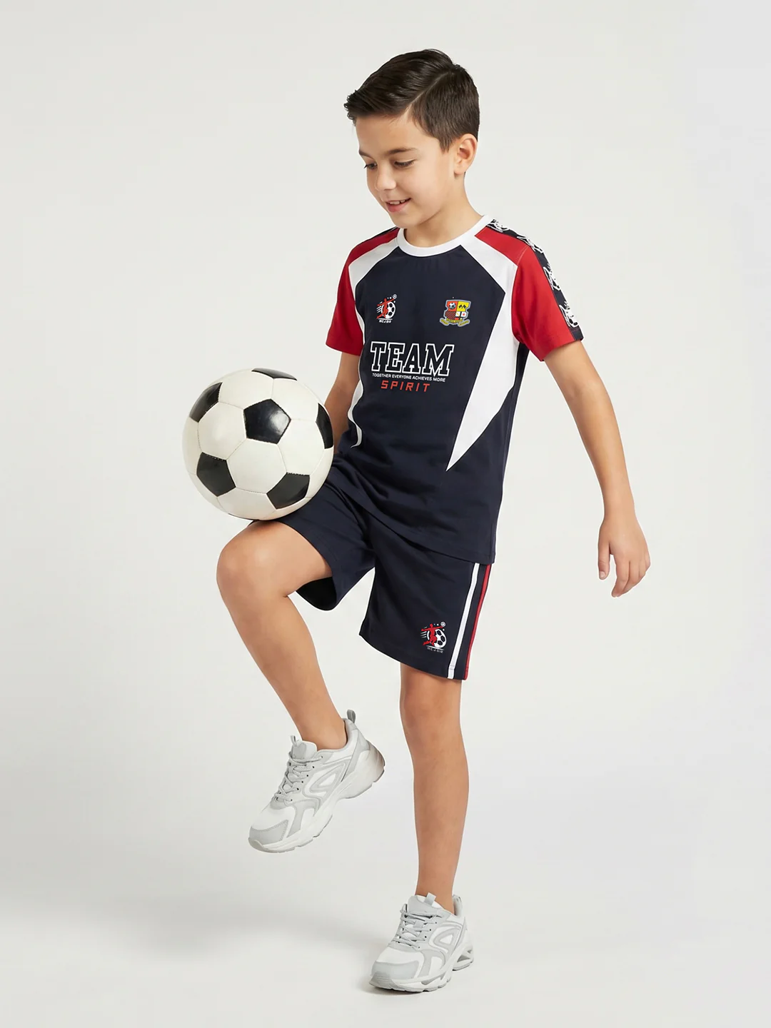 Boys Navy Blue Printed Round Neck Half Sleeve Bermuda Set - Image 5
