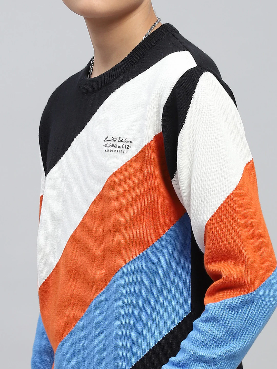 Boys Navy Blue Self Design Round Neck Full Sleeve Pullover - Image 6