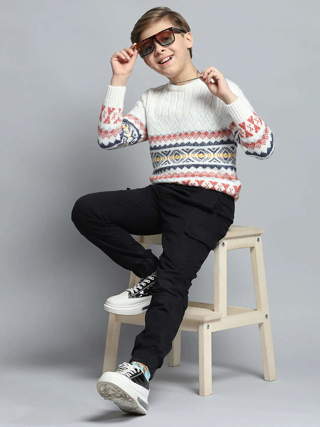 Boys Off White Self Design Round Neck Full Sleeve Pullover - Image 2
