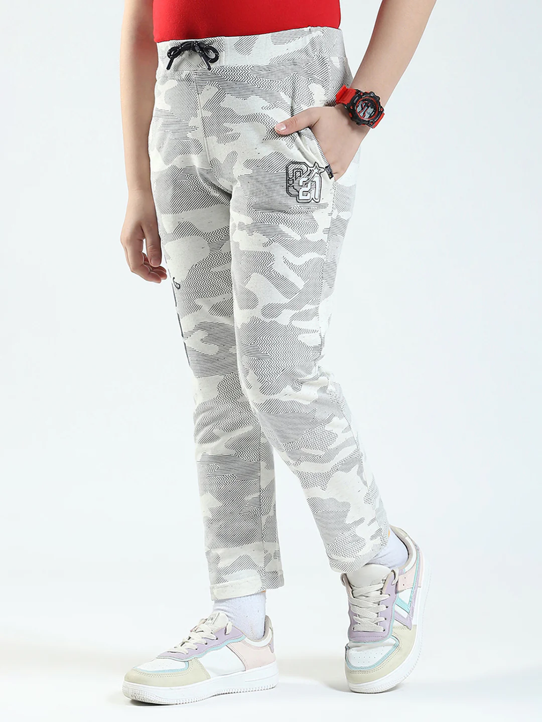 Boys Off White Solid Regular Fit Lower - Image 3