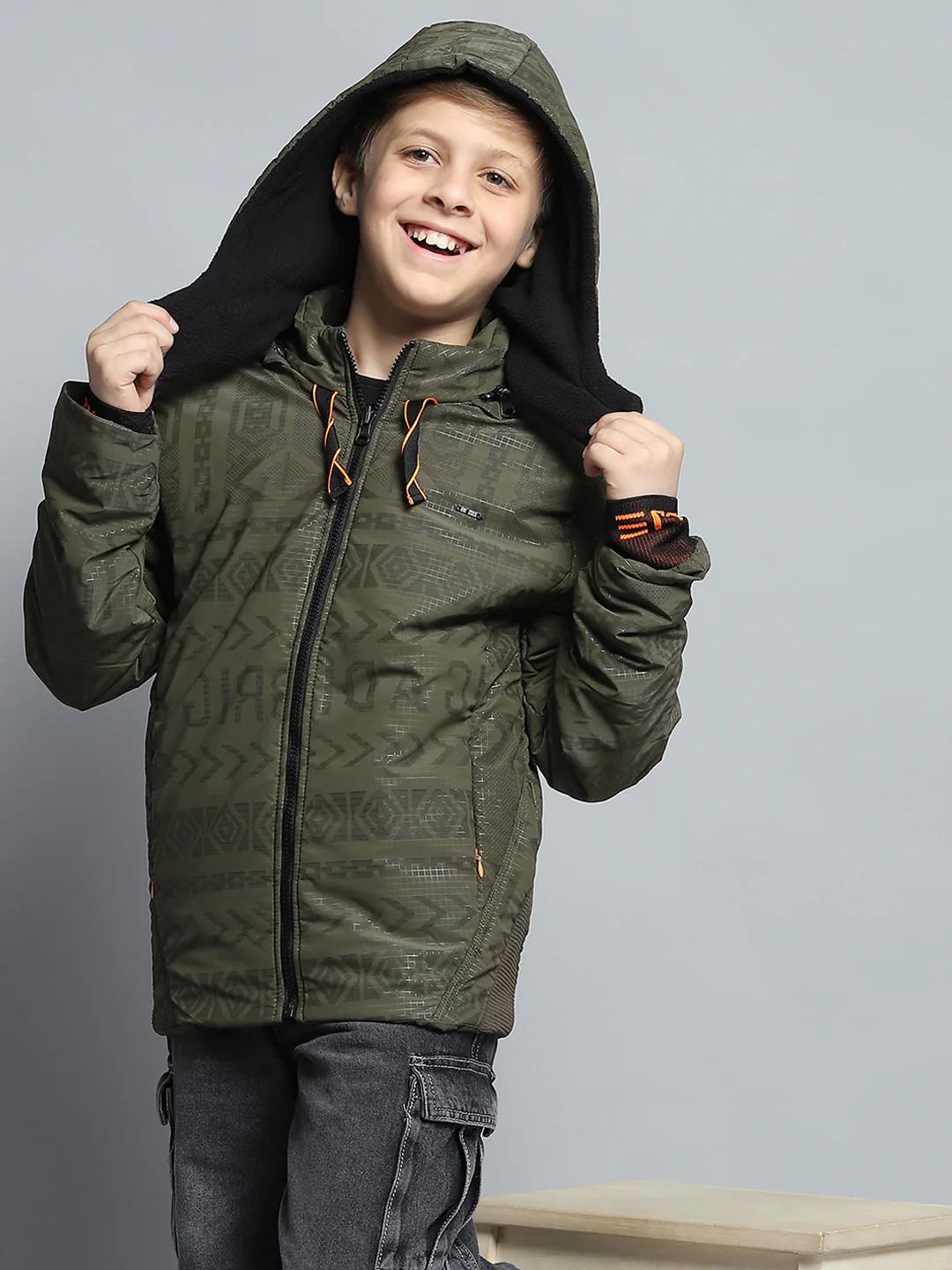 Boys Olive Printed Detachable Hood Full Sleeve Jacket - Image 6