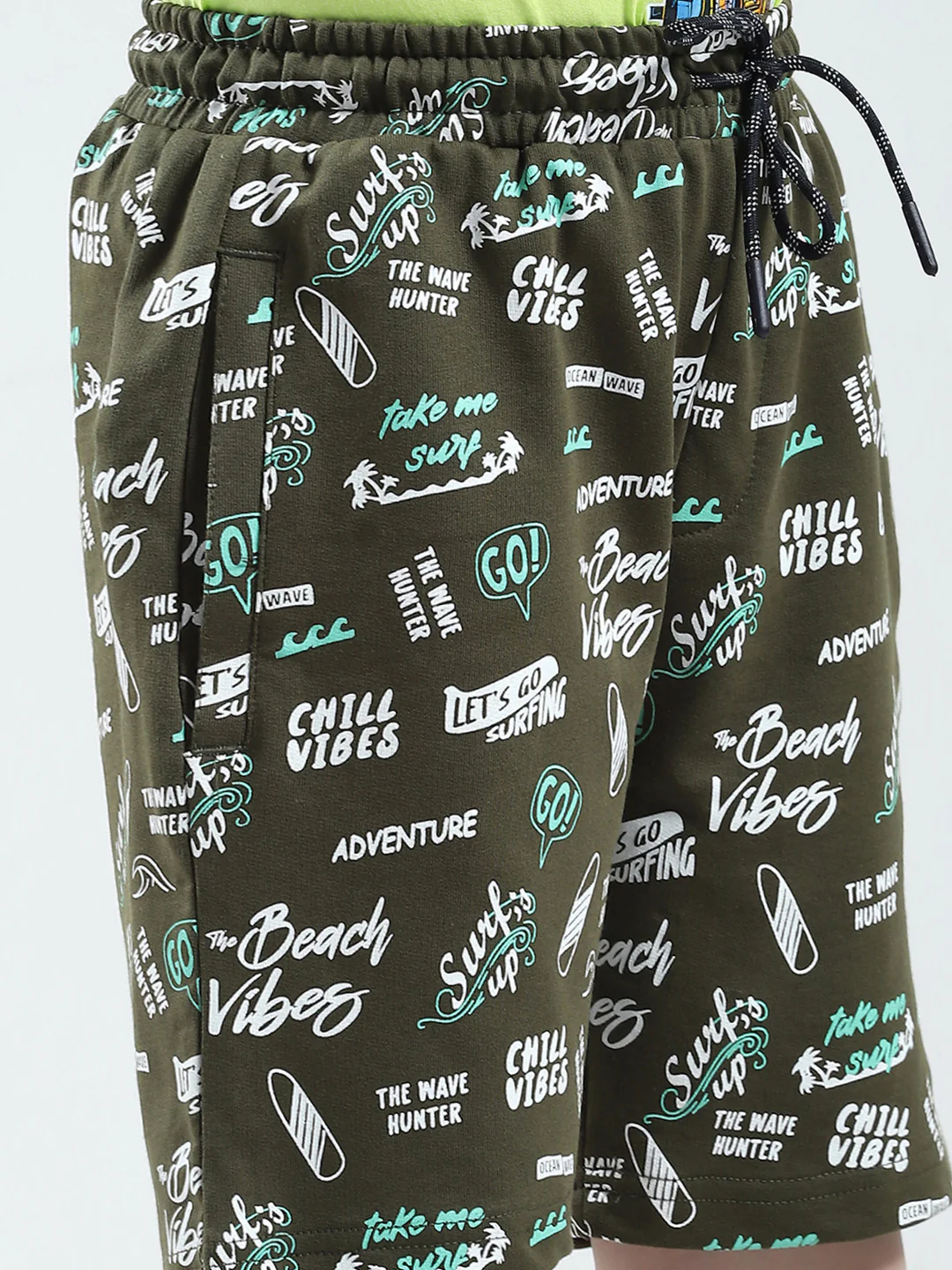 Boys Olive Printed Regular Fit Bermuda - Image 6