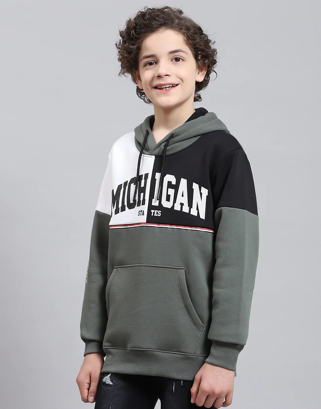 Boys Olive Printed Round Neck Full Sleeve Sweatshirt - Image 3