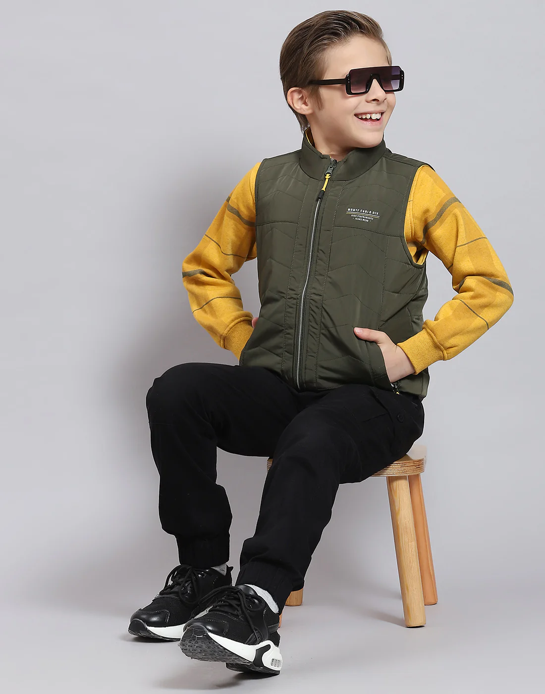 Boys Olive Solid Stand Collar Sleeveless Boys Jacket